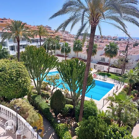 Acogedor Con Piscina En * Fuengirola