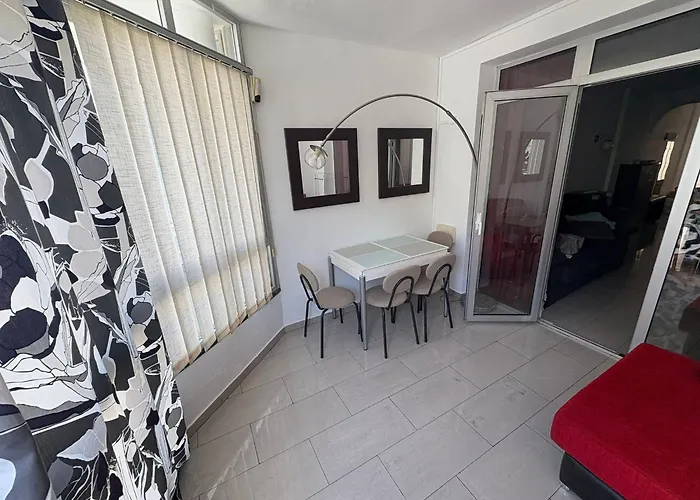 Acogedor Con Piscina En