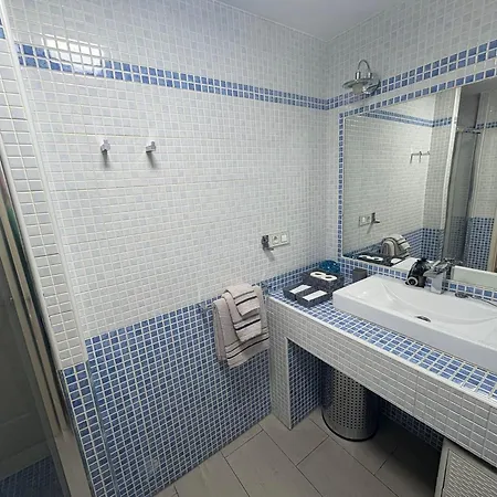 Acogedor Con Piscina En Fuengirola