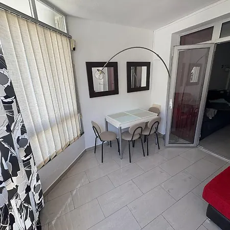 Acogedor Con Piscina En