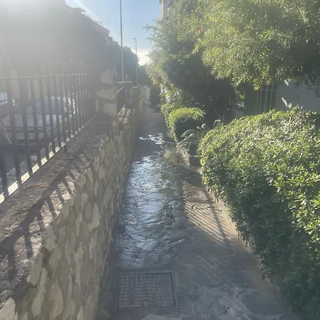 Acogedor Con Piscina En Fuengirola