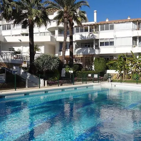 Апартаменты Acogedor Con Piscina En Фуэнхирола