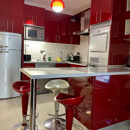 Acogedor Con Piscina En Фуэнхирола