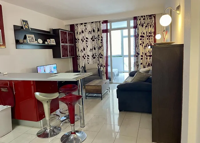 Апартаменты Acogedor Con Piscina En